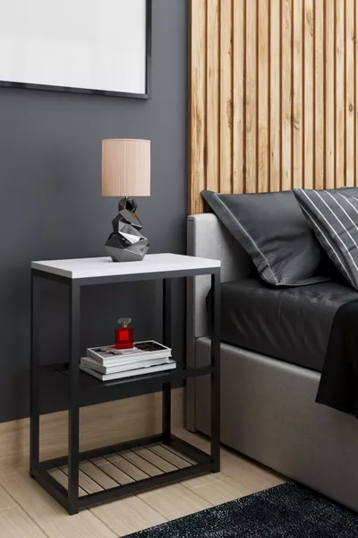 Metalen Nachtkastje met Decoratief Draadplankje en Poten