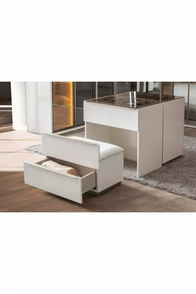 Lobby Tufted Dresser