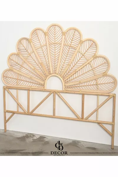 Изголовье кровати из ротанга