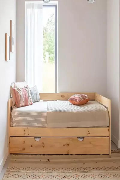 Yataklı Sedir Koltuk ve Karyola