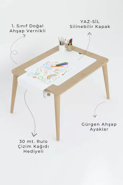 Table d'activités en bois avec chaises en bois, résistante à l'eau