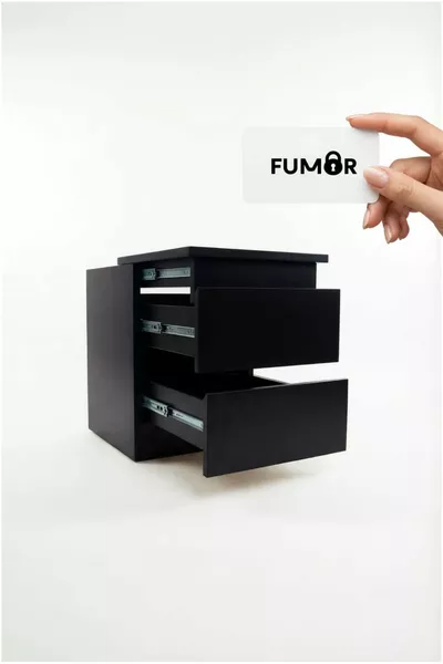 Table de chevet avec compartiment secret et carte NFC
