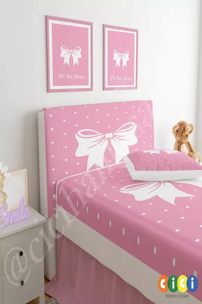 Housse de base à motif ruban à pois blancs sur fond rose