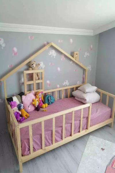 – Lit Montessori Unisexe pour Bébé et Enfant en Bois Naturel