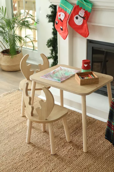 The Deer 1 table + 2 chaises (ensemble table et chaises pour activités Montessori pour enfants)