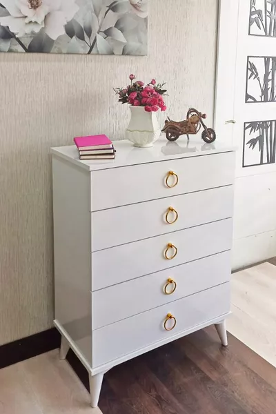 Dresser 5 Drawer Gold