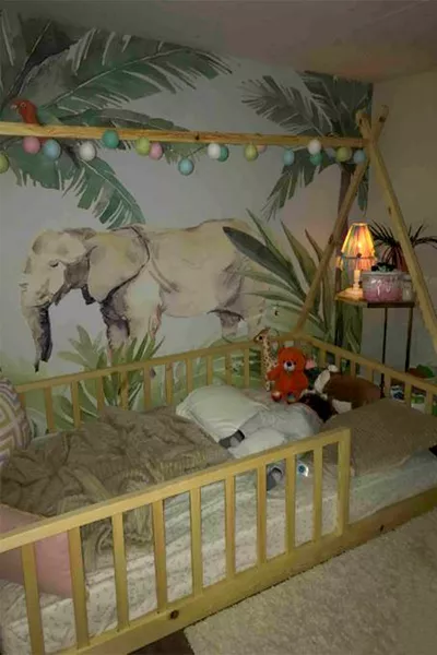 – Montessori Baby and Children’s Bed Unisex Natural Wood Crib